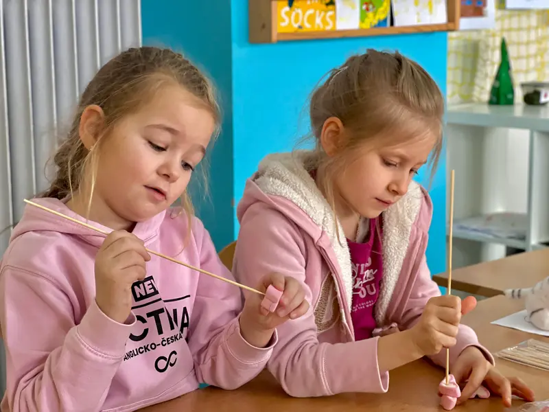 Cesta kolem světa v družině