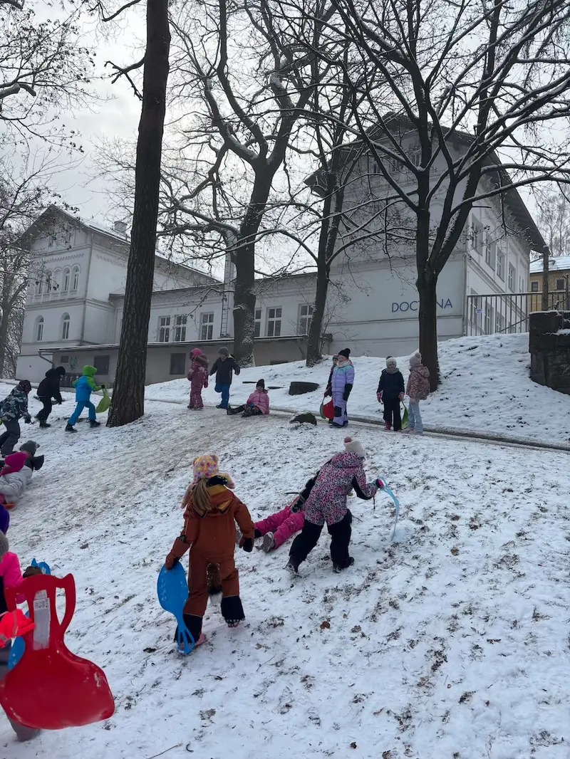 Zimní radovánky s NEW školkou